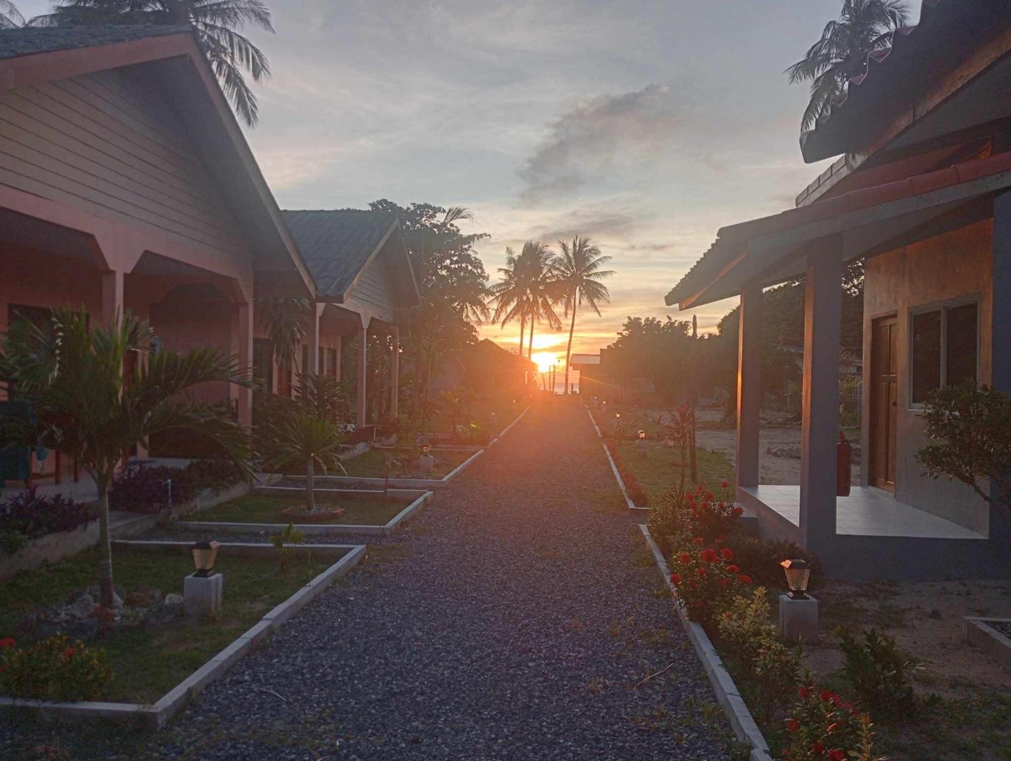 Scandinavian Beach Resort Ko Lanta 外观 照片